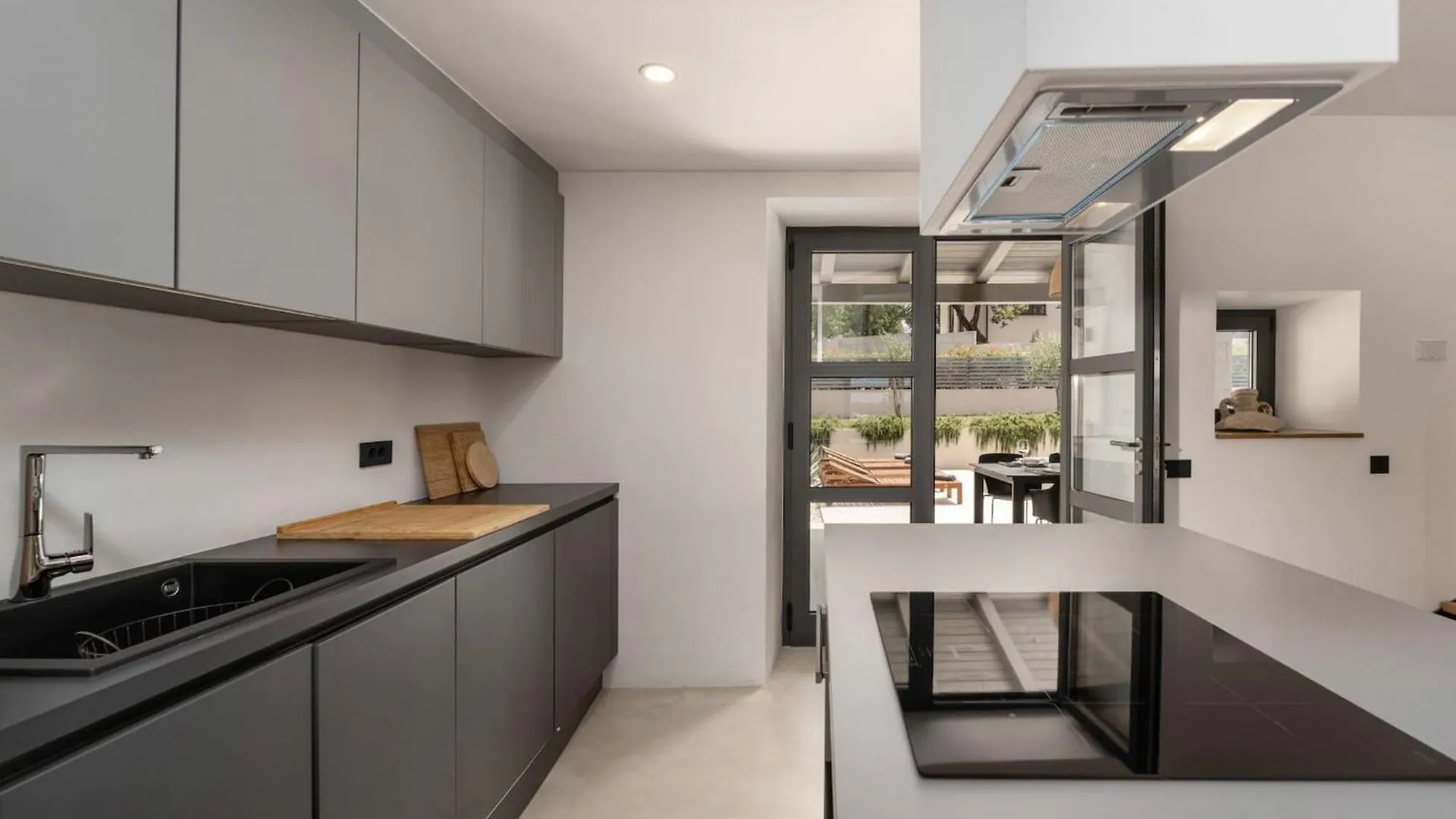 Modern Villa Molindrio With Pool In Porec