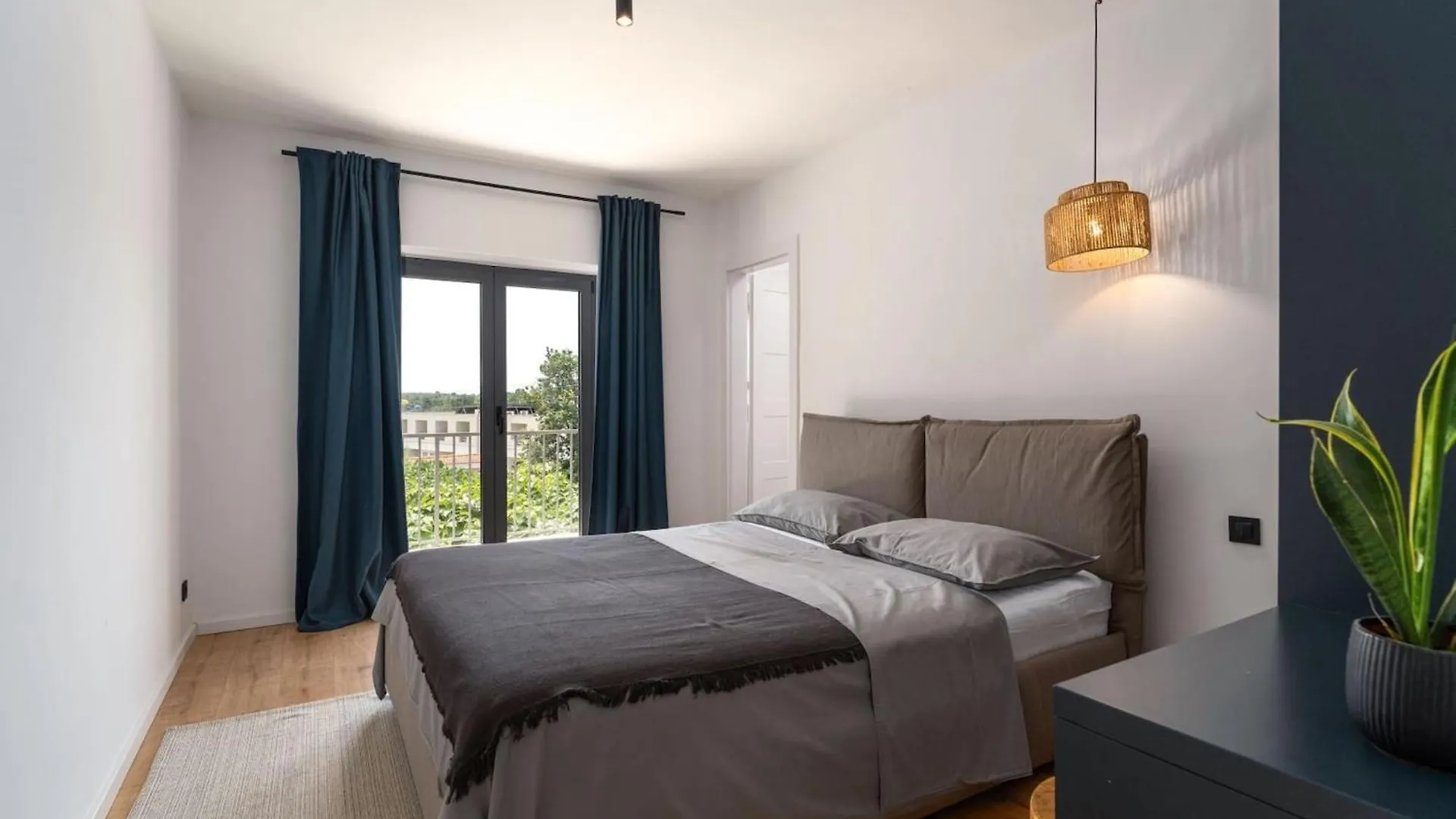 Modern Villa Molindrio With Pool In Porec