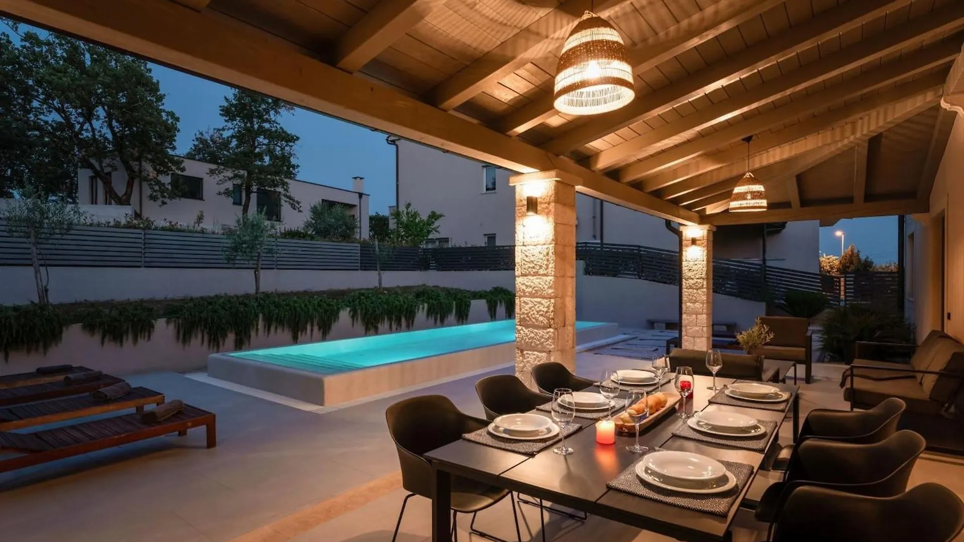 Modern Villa Molindrio With Pool In Porec